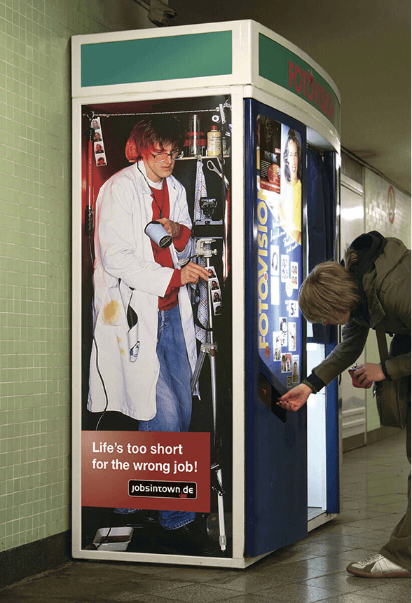 Photos campaign artwork